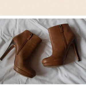 Gorgeous Rose Gold ankle boots